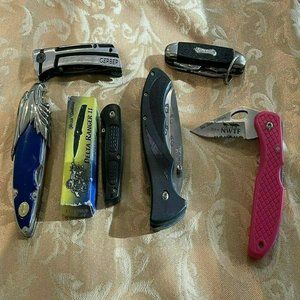 6 Collectible Knives -Harley Davidson, Gerber, Etc